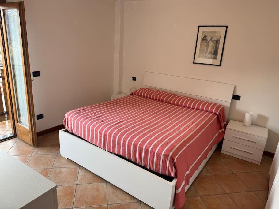 Suite Panoramica Casa Vacanza Di Alex G Oltre il Colle 外观 照片