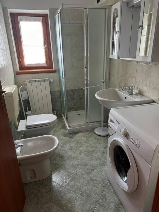 Suite Panoramica Casa Vacanza Di Alex G Oltre il Colle 外观 照片