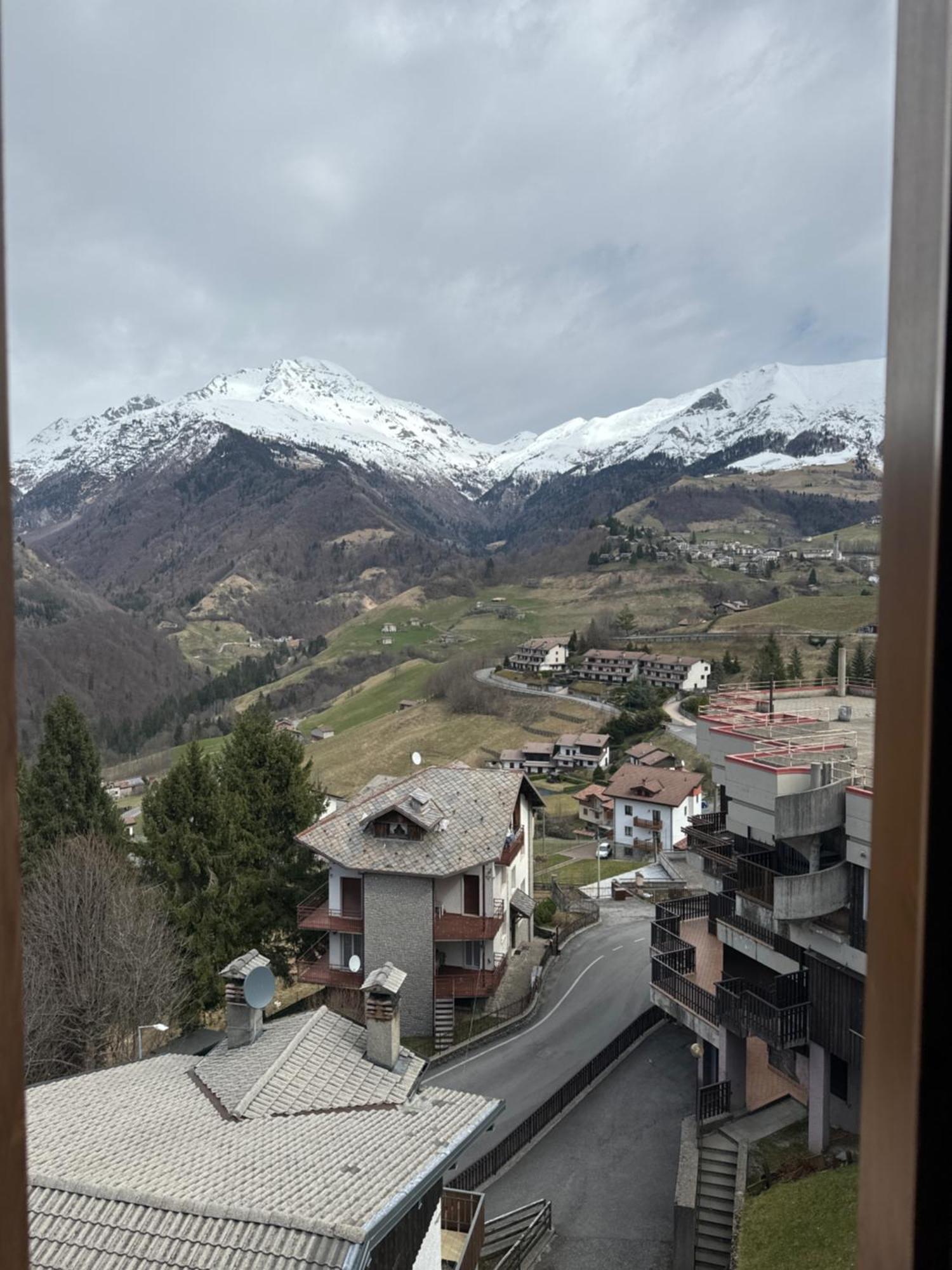 Suite Panoramica Casa Vacanza Di Alex G Oltre il Colle 外观 照片