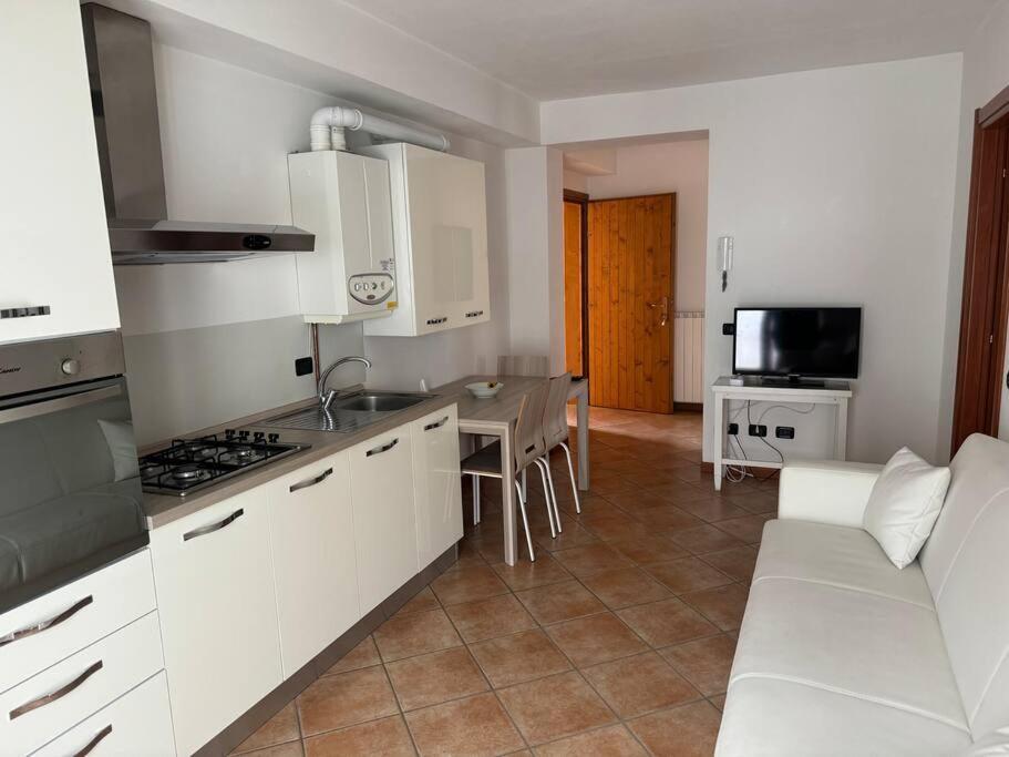 Suite Panoramica Casa Vacanza Di Alex G Oltre il Colle 外观 照片