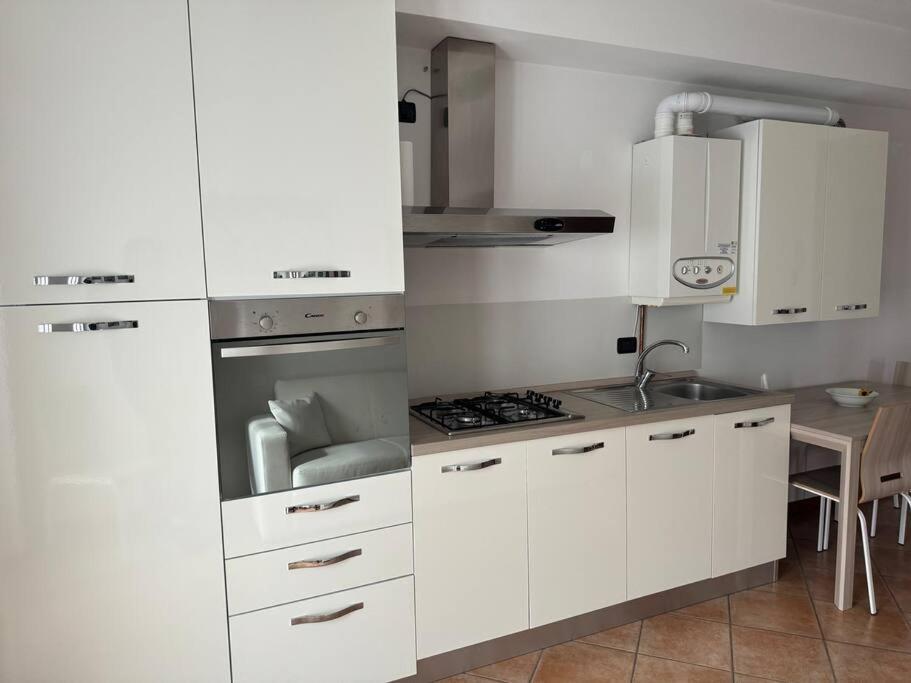 Suite Panoramica Casa Vacanza Di Alex G Oltre il Colle 外观 照片